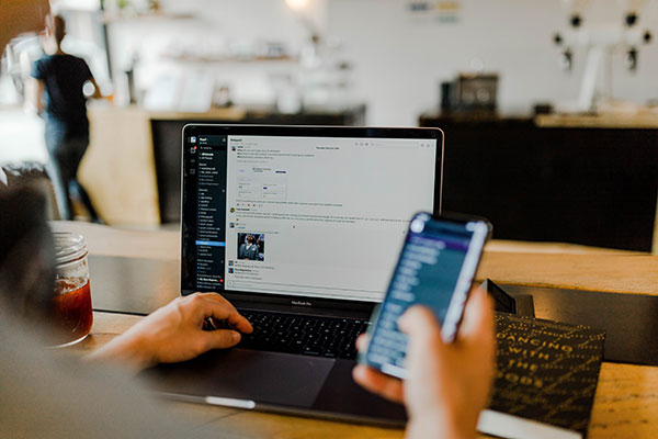 Austin Distel GUIJ0YszPig Unsplash